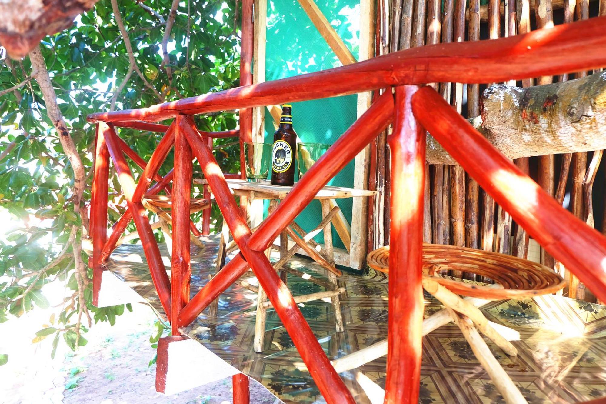 Diani Hostel Diani Beach Buitenkant foto