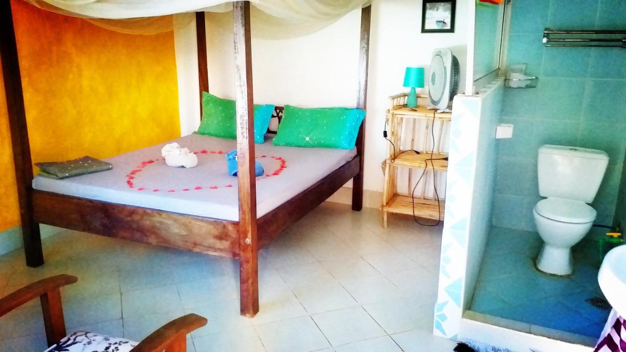 Diani Hostel Diani Beach Buitenkant foto
