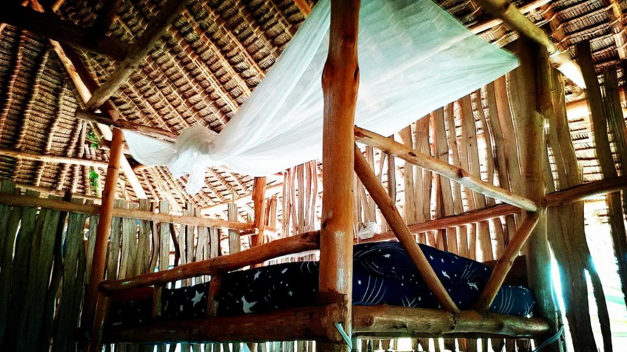 Diani Hostel Diani Beach Buitenkant foto